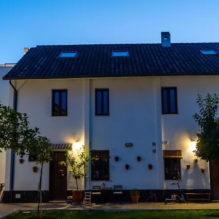 Holiday home Patios De San Lorenzo Con Parking *