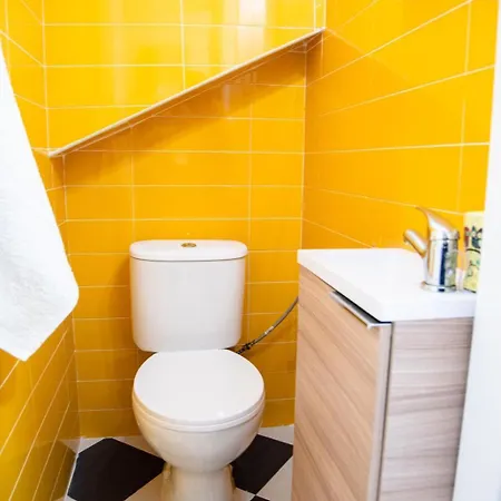 Patios De San Lorenzo Con Parking