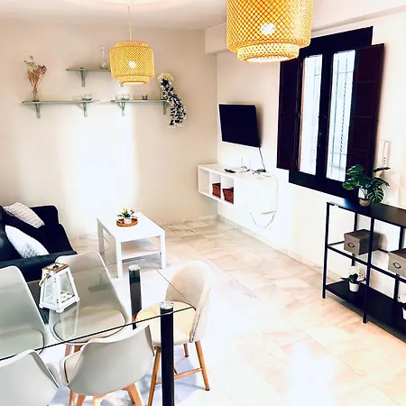 Patios De San Lorenzo Con Parking Holiday home Cordoba