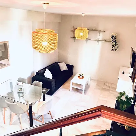 Patios De San Lorenzo Con Parking *