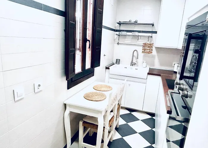 Patios De San Lorenzo Con Parking Кордова