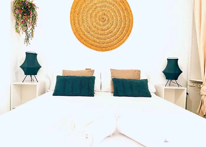 Будинок відпочинку Patios De San Lorenzo Con Parking