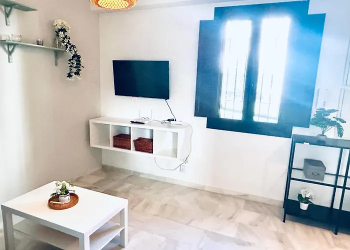 Patios De San Lorenzo Con Parking Кордова