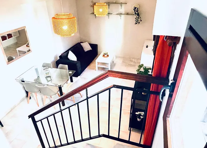 Patios De San Lorenzo Con Parking Будинок відпочинку